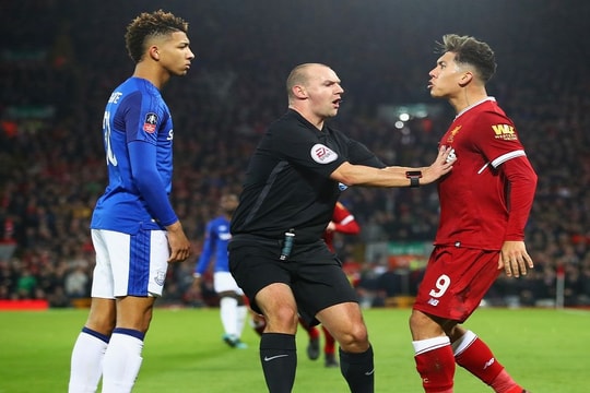 Liverpool vs Everton: Khi Derby Merseyside còn hơn cả một bữa tiệc