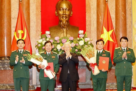 Tổng Bí thư, Chủ tịch nước thăng Quân hàm cho hai tướng quân đội