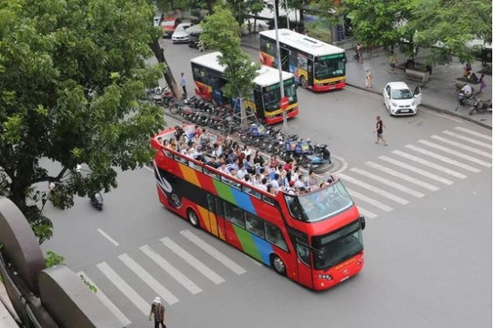 Xe bus 2 tầng Hà Nội hoạt động trở lại từ sáng 17/10