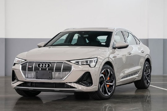 Audi e-tron Sportback ra mắt có giá 170.000 USD