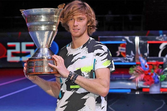 Andrey Rublev vô địch St. Petersburg mở rộng 2020