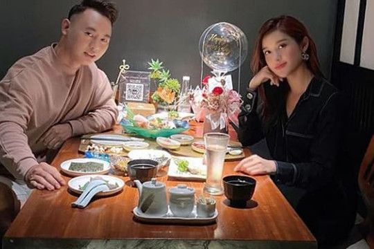 Huyền My đăng ảnh đi ăn cùng trai lạ dịp 20/10, 'công khai luôn' danh tính khiến dân tình ngã ngửa