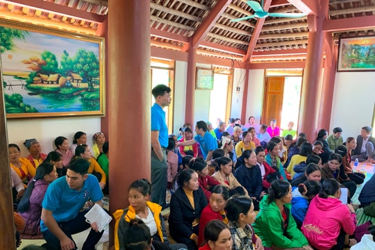 Kiên trì đưa chính sách BHXH tự nguyện đến với đồng bào dân tộc thiểu số