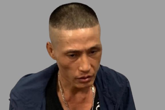Mâu thuẫn tình ái, dùng dao đâm chết "tình địch"