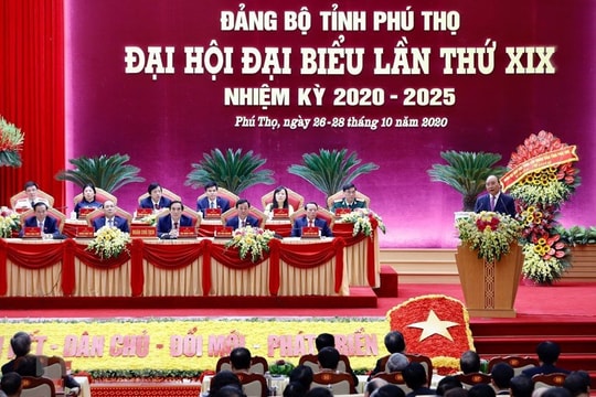 Thủ tướng: Phú Thọ cần tự cân đối được ngân sách trong vòng 5 năm tới