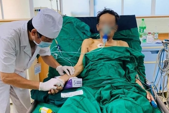 5 tiếng “cân não” cứu người đàn ông ho gần nửa lít máu