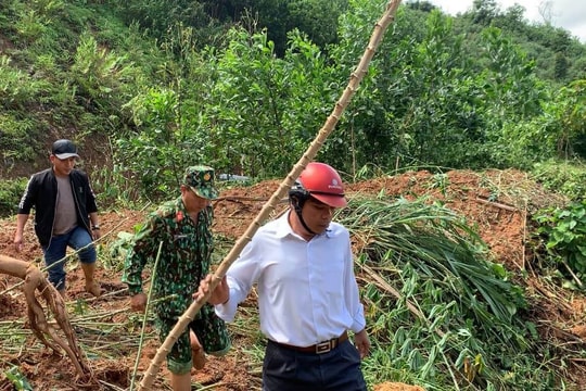 Quảng Nam: Thêm 11 người ở Phước Sơn bị vùi lấp