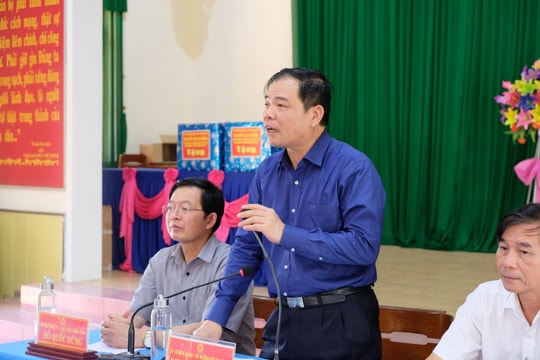 Lên phương án điều thủy phi cơ tìm 2 tàu cá Bình Định bị chìm, 26 ngư dân mất tích