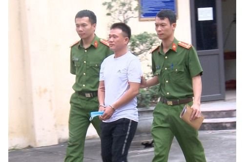 Vừa ra tù lại tiếp tục đi cướp tài sản