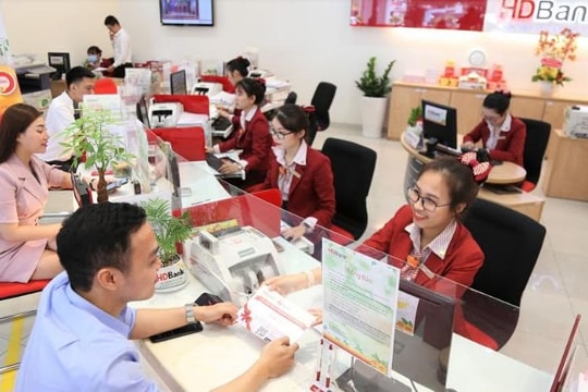HDBank tiếp tục tăng trưởng cao trong quý 3, đồng hành cùng cộng đồng vượt qua thiên tai, dịch bệnh