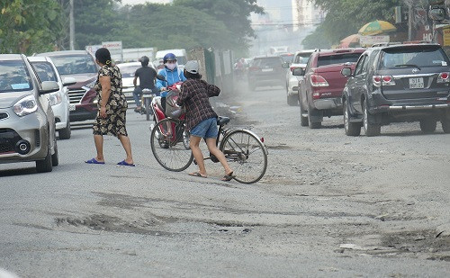 Sau 5 năm, hơn 2km đường Lương Định Của vẫn chưa hoàn thành