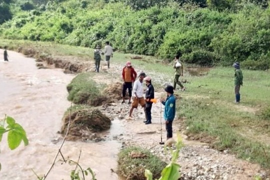 Tìm thấy thi thể nam thanh niên đuối nước khi đi bắt cá