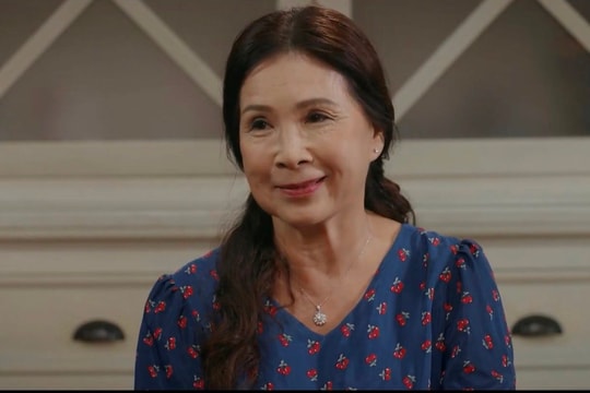 “Trói buộc yêu thương” tập 19: Dung nói bà Lan sa đà yêu đương vào tuổi xế chiều