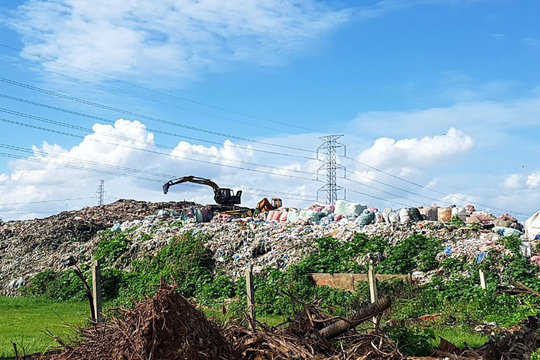 Trà Vinh tồn 100.000 tấn rác