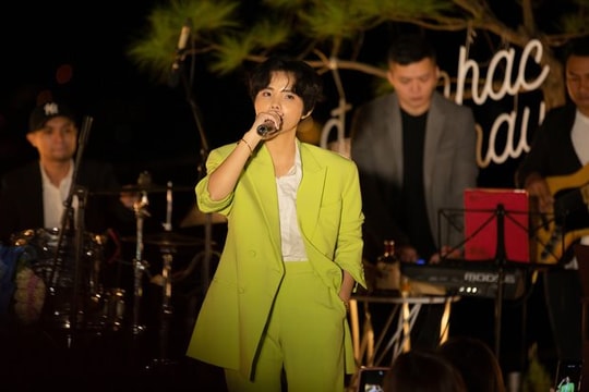 Vũ Cát Tường comeback sau 1 năm “bế quan toả cảng”