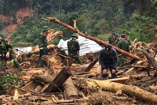 Tạm dừng tìm kiếm 4 nạn nhân mất tích ở Phước Sơn để tránh bão số 10