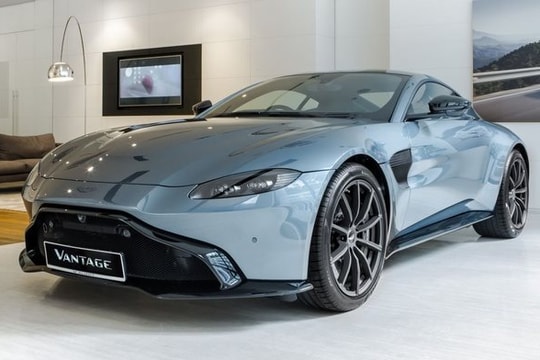 Aston Martin Vantage Dark Knight ra mắt có giá hơn 163.000 USD
