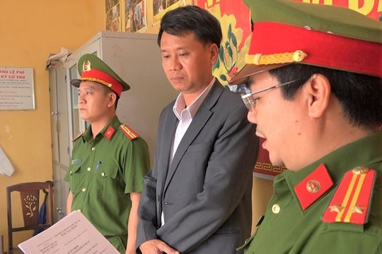 TT-Huế: Khởi tố nguyên Trưởng phòng Tài Nguyên và Môi Trường thành phố 