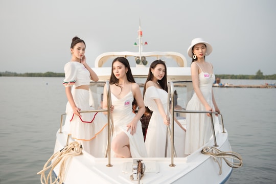 Thí sinh Hoa hậu Việt Nam khoe dáng ngọc qua tà áo dài tại Vũng Tàu