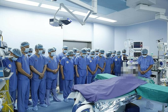 150 bác sĩ, 12 bàn mổ cấy ghép tạng cứu 6 người cùng lúc