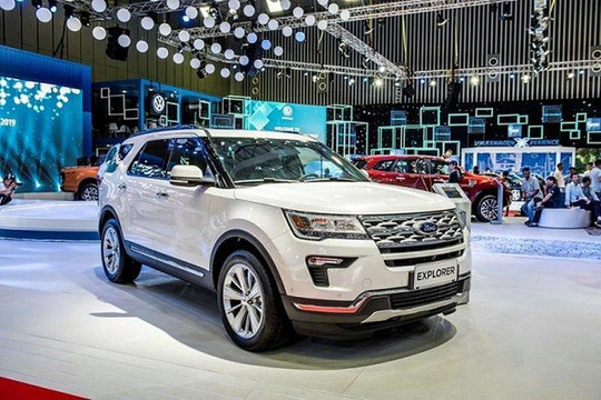 Triệu hồi gần 400.000 xe Ford Explorer vì lỗi hệ thống treo sau