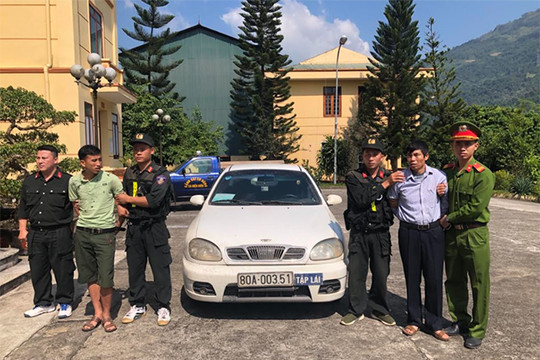 Giấu 30 bánh heroin trên chiếc xe tập lái