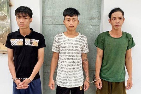 Bắt 3 đối tượng cưỡng đoạt tài sản của khách hành hương
