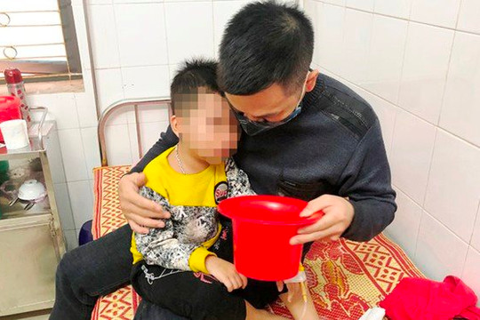 Hà Tĩnh: 9 học sinh mầm non nhập viện nghi ngộ độc