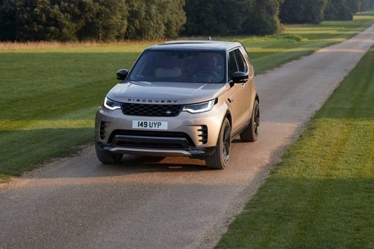 Land Rover Discovery 2021 nâng cấp ngoại hình và động cơ mới