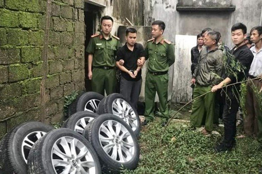 Khởi tố đối tượng trộm hàng loạt bánh ô tô trong đêm