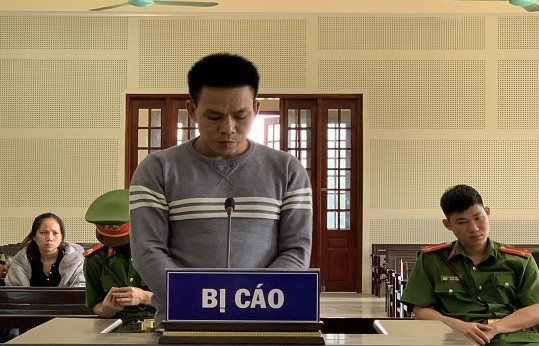 Buôn “hàng trắng” để đổi đời, gã thợ hàn “lãi” 20 năm tù