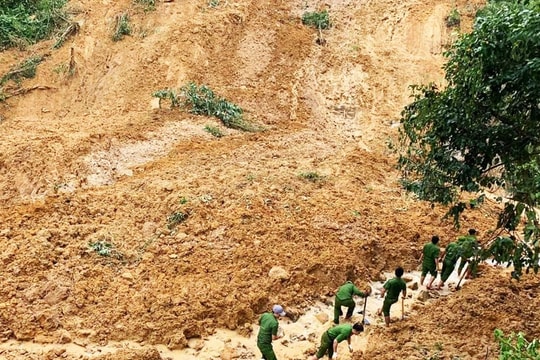 Tìm thấy thi thể nạn nhân trong vụ sạt lở ở Quảng Nam