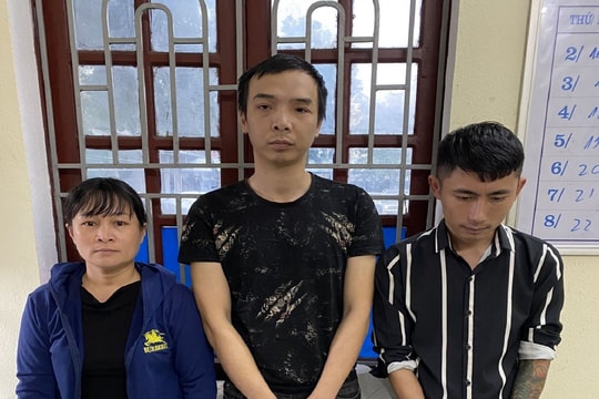 Triệt phá ổ nhóm chuyên đòi tiền bảo kê tại làng nghề bánh gai Tứ Trụ