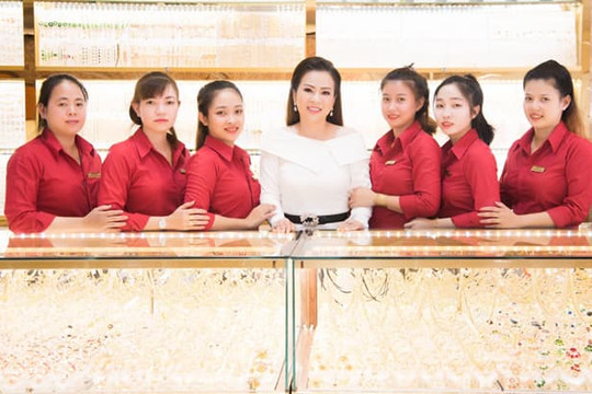 Tiệm vàng Vân Khánh, trao niềm tin bằng giá trị và chất lượng sản phẩm, dịch vụ