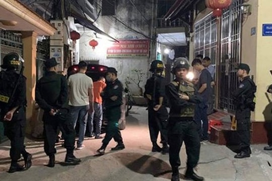 Khởi tố, bắt tạm giam 2 đàn em của trùm cho vay nặng lãi "Chúc Nhị"