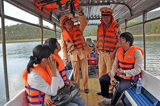 10 tháng đầu năm 2020 xảy ra 52 vụ tai nạn đường thủy