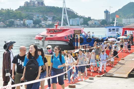 Quảng Ninh lên kế hoạch đón 3 triệu khách du lịch trong quý IV/2020