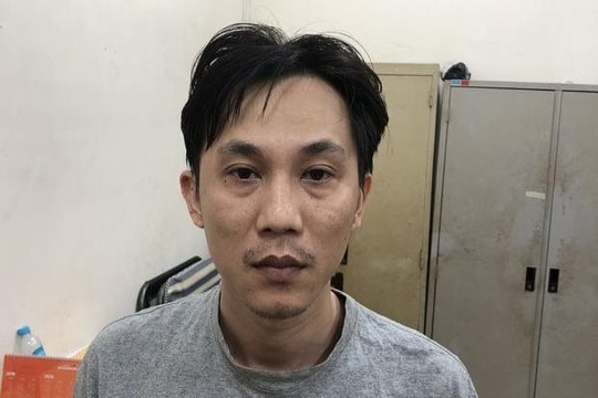 Dùng kéo đâm bạn tình đồng tính vì không được quan hệ