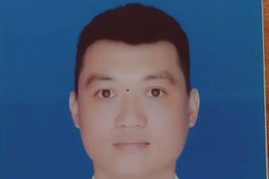 Quay cảnh đang tắm gửi cho người tình, người phụ nữ 42 tuổi bị tống tiền
