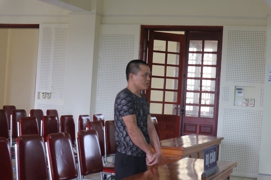 Nỗi cô độc của gã đàn ông giấu vợ đi buôn ma túy