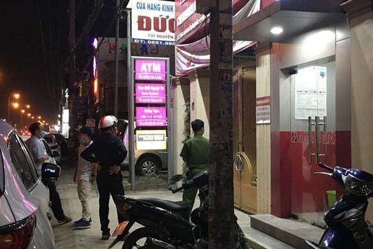 Truy bắt đối tượng bịt mặt, xông vào ngân hàng đe dọa cướp tài sản