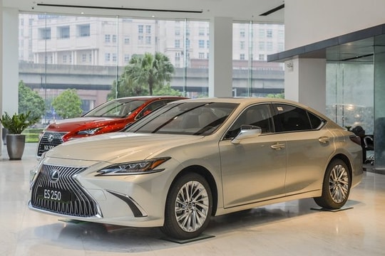 Lexus ES 2021 về Việt Nam , giá từ 2,54 tỷ đồng
