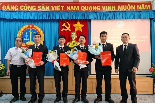 Đắk Lắk: Công bố quyết định bổ nhiệm Chánh án, Phó Chánh án TAND cấp huyện