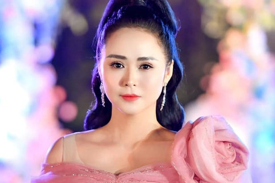 Dàn sao hội tụ mừng sinh nhật Nữ hoàng hoa hồng Bùi Thanh Hương