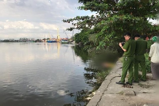 Phát hiện thi thể phụ nữ mất tay trên sông