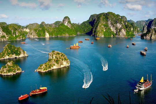 Nhìn lại 20 năm Vịnh Hạ Long được công nhận là Di sản thiên nhiên thế giới lần hai