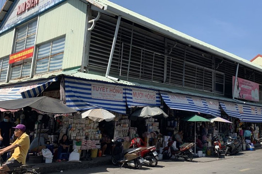Trưởng ban quản lý chợ Kim Biên bị đâm tử vong