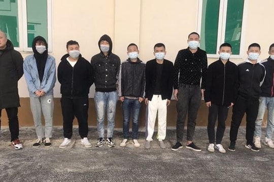 Bắt 10 đối tượng Trung Quốc vượt biên vào Việt Nam