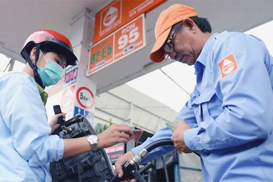 Giá xăng dầu tăng mạnh