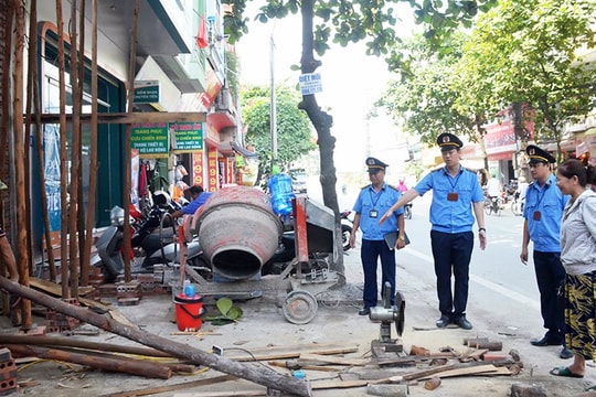 Hà Nội được thí điểm đội quản lý trật tự xây dựng thêm 3 năm